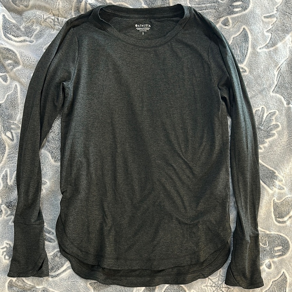 Athleta Women's small charcoal Long Sleeve Top with thumb holes